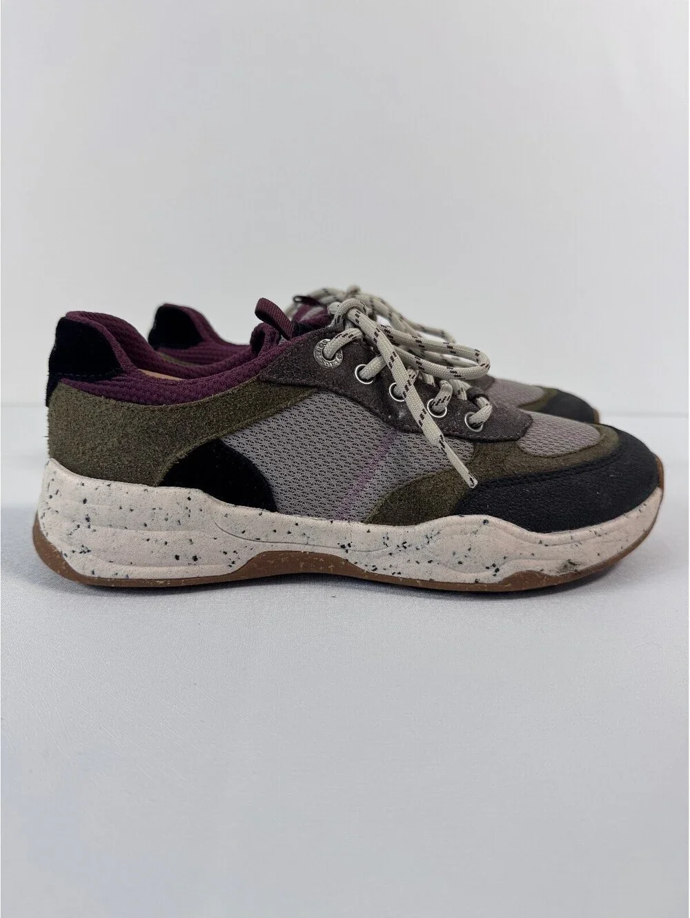 Taos Advance Suede Mesh Comfort Walking Trail Shoes Gorpcore Sneakers Womens 8.5